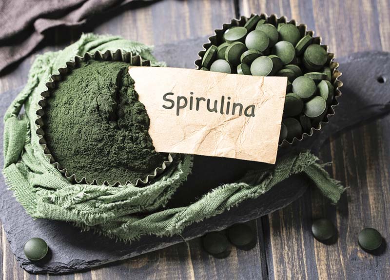 Trị mụn bằng bột Tảo Spirulina Nhật Bản