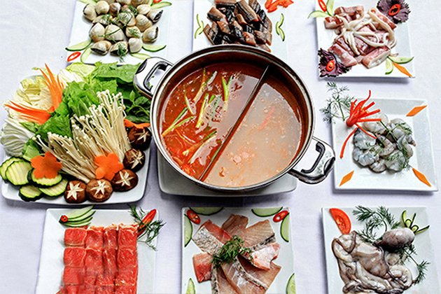 Buffet lẩu ăn thả ga tại Nhà hàng Vạn Tuế