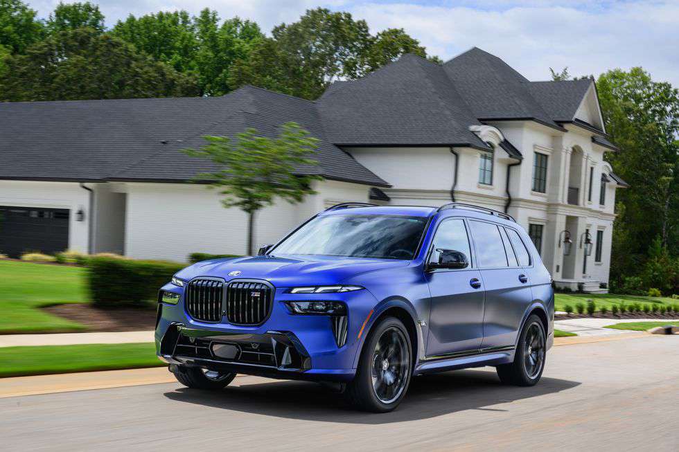 BMW X7 xDrive40i M Sport LCI Mua Ở Đâu Chính Hãng, Đúng Giá? Có Tốt Không?