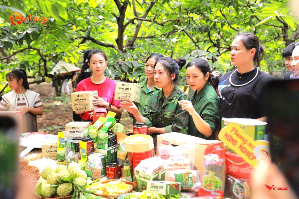 Cơm Cháy Én Vàng Bản Việt Bán Ở Đâu Chính Hãng?