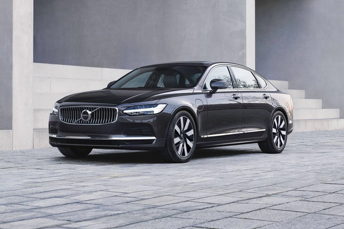 Volvo S90 Ultimate Mua Ở Đâu? Giá Bao Nhiêu? Có Tốt Không?